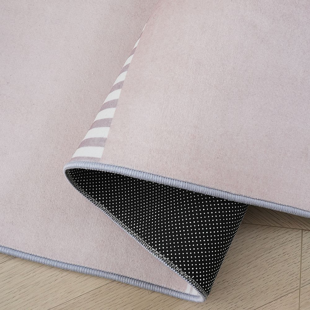 Μαλακό χαλί Flat Velvet με υφή βελούδου – 180x280cm Χαλί από 100% πολυεστέρα σε διάσταση 180x280cm